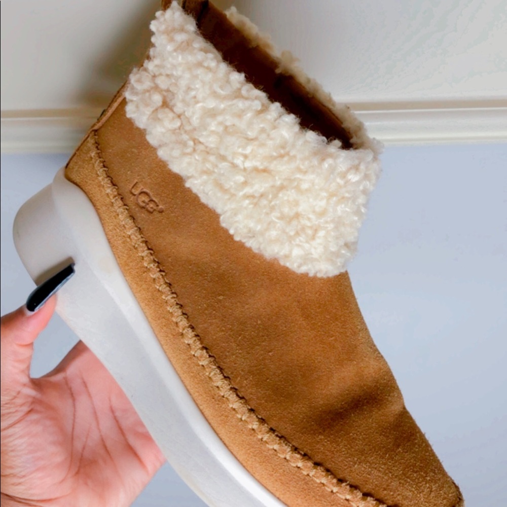 COPY - Ugg Sneaker Boots - Picture 5 of 5